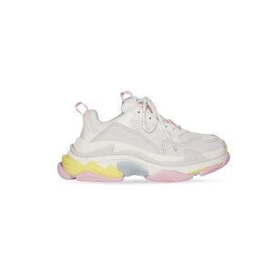 Women's Balenciaga Triple S Sneakers Pink | 7413WXZMB